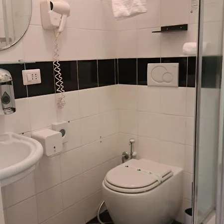 Eco Marela Oda ve Kahvaltı Roma